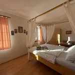 Casa de hóspedes Pod Třebouňákem 3*