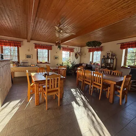 Pod Trebounakem 게스트하우스 *