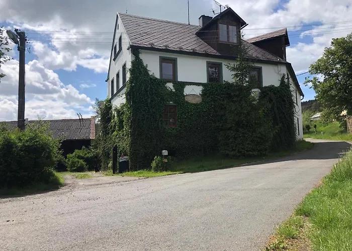 게스트하우스 Pod Trebounakem *